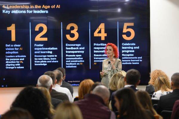 ”Lumea muncii se schimbă cu o viteză pentru care manualele nici n-au apucat să fie scrise”